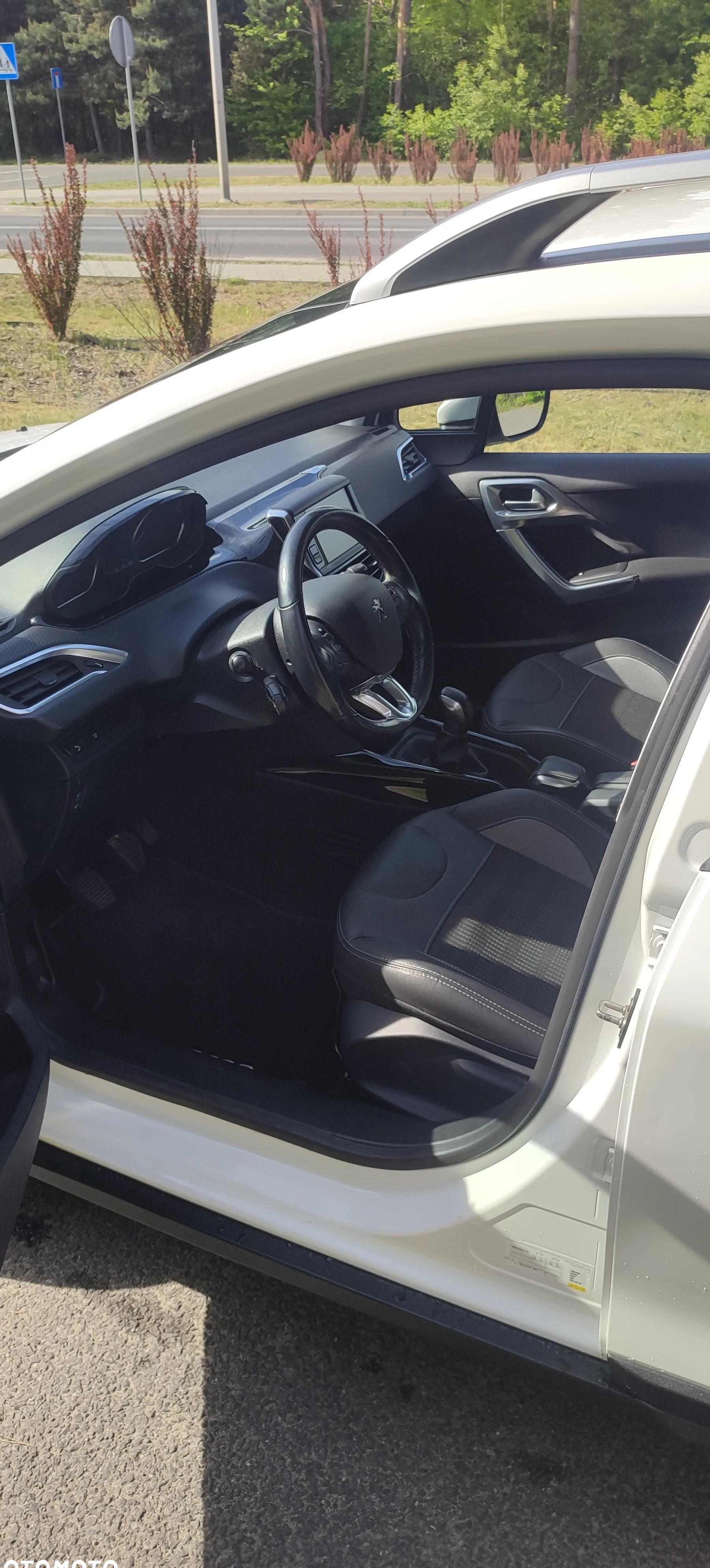 Peugeot 2008 cena 46900 przebieg: 171250, rok produkcji 2018 z Zawiercie małe 254